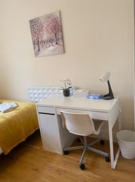 Cosy Private Rooms In Euston Square, Central Londra Exterior foto