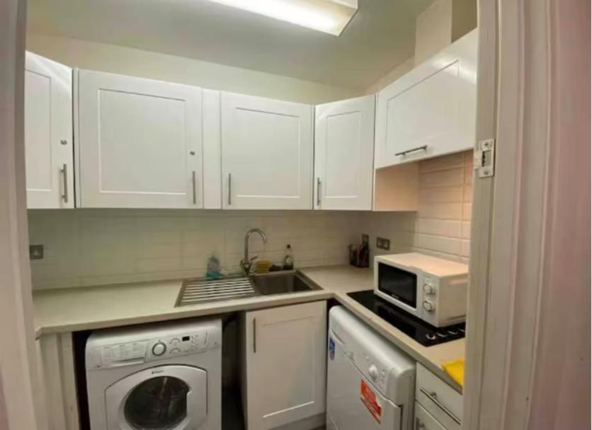 Cosy Private Rooms In Euston Square, Central Londra Exterior foto